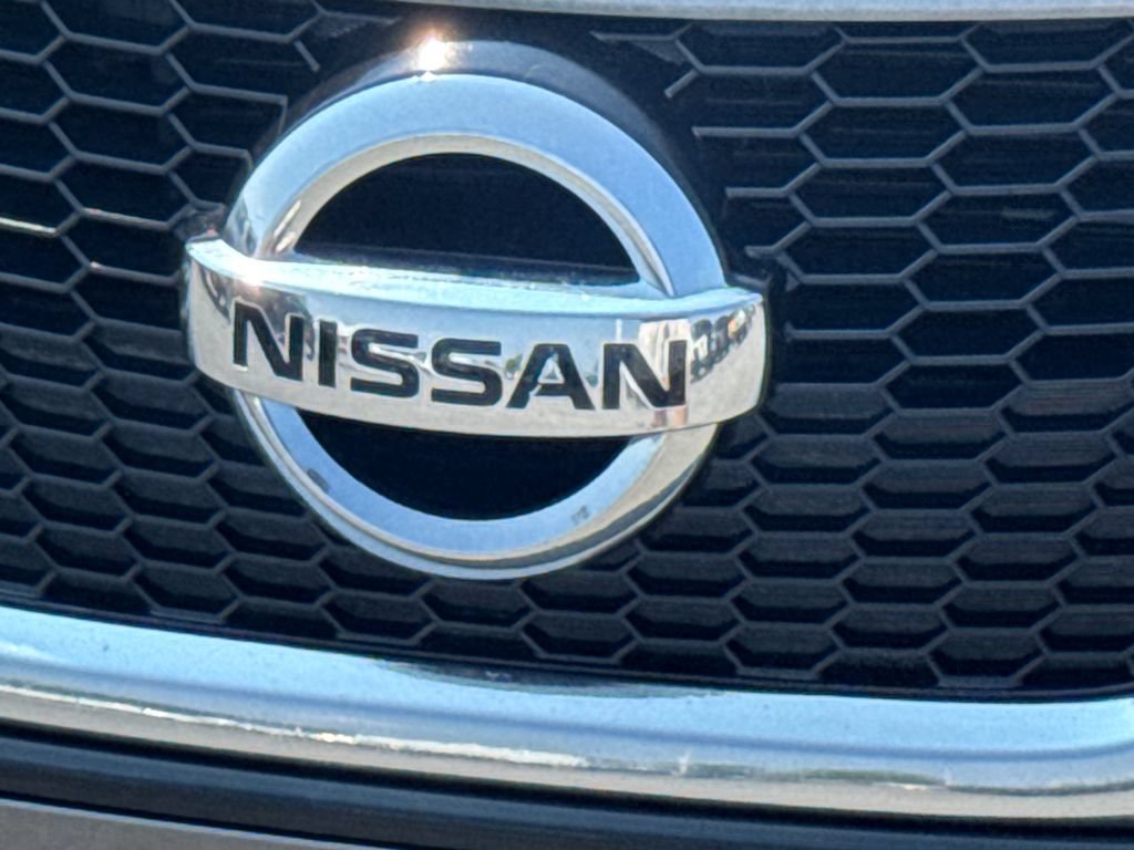 Used 2019 Nissan Versa Note SV FWD image 16