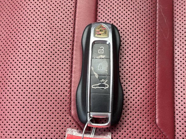 Used 2019 Porsche Panamera 4 AWD/4WD image 46