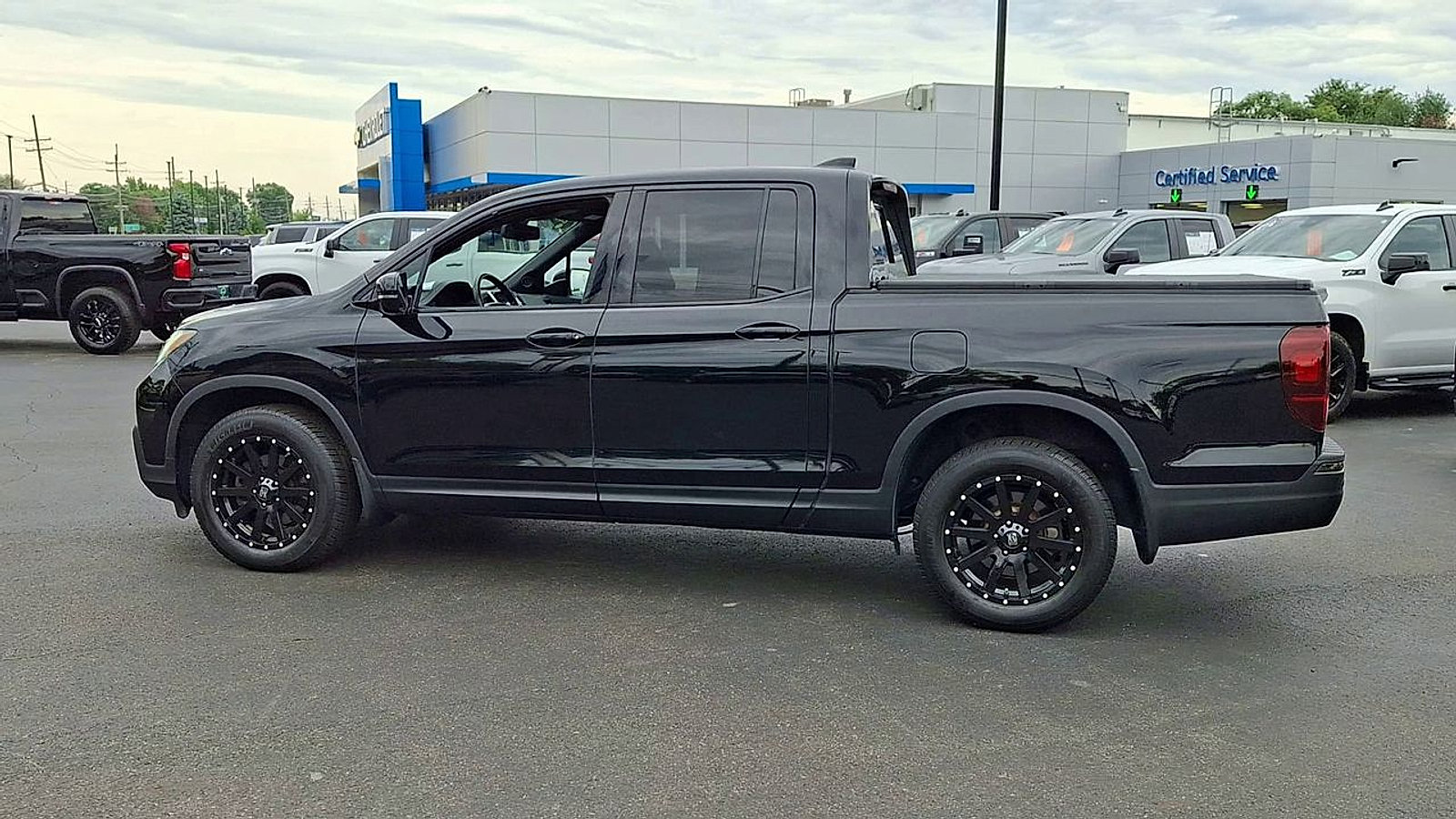 Used 2017 Honda Ridgeline Black Edition image 8