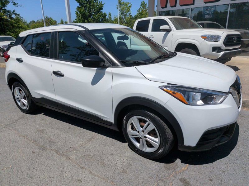 Used 2020 Nissan Kicks S