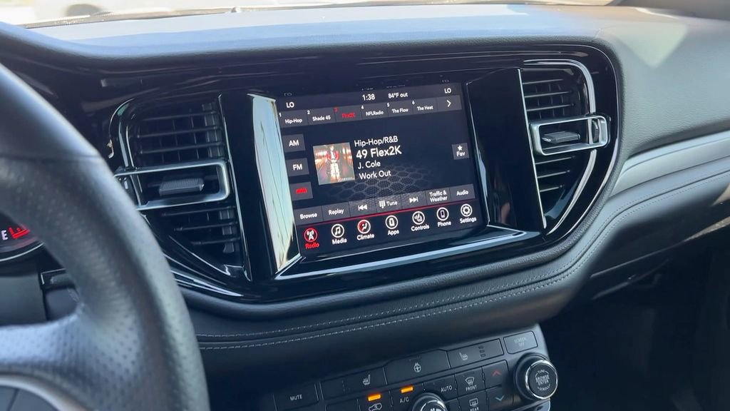 Used 2023 Dodge Durango SXT image 23