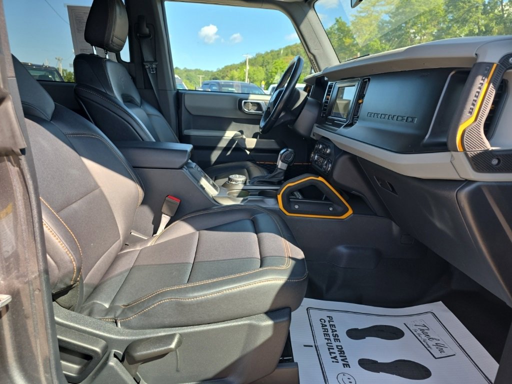Used 2022 Ford Bronco Badlands image 17