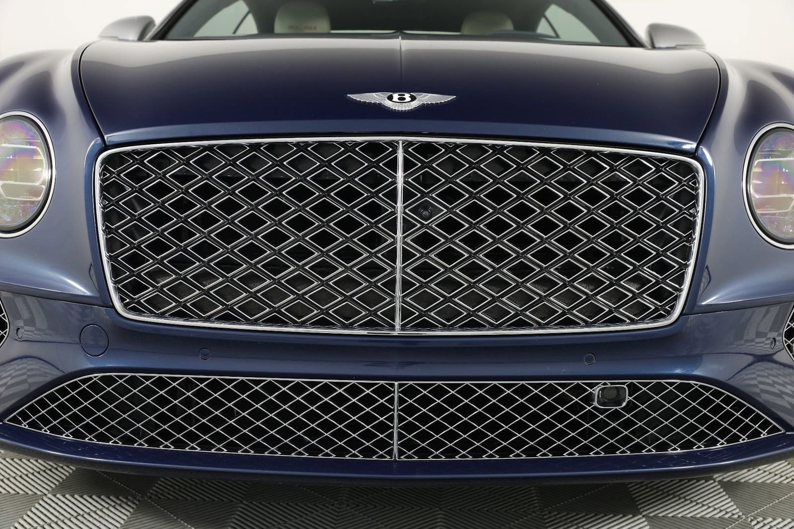 Used 2024 Bentley Continental GT Mulliner AWD/4WD image 11