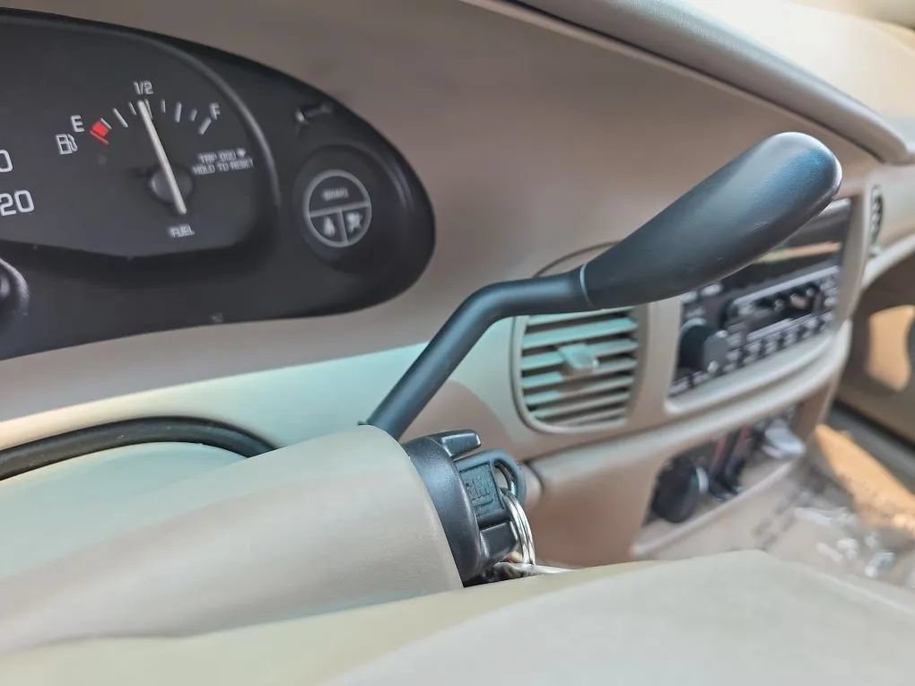 Used 2003 Buick Century Custom FWD image 18