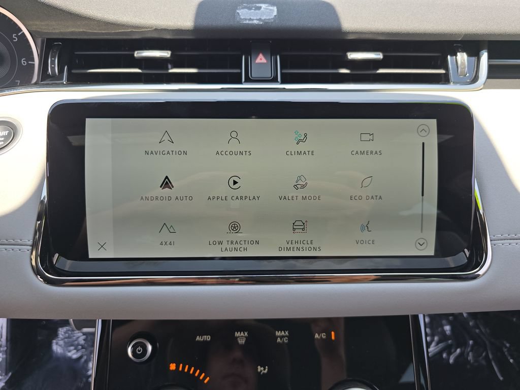 Certified 2023 Land Rover Range Rover Evoque R-Dynamic SE AWD/4WD image 21