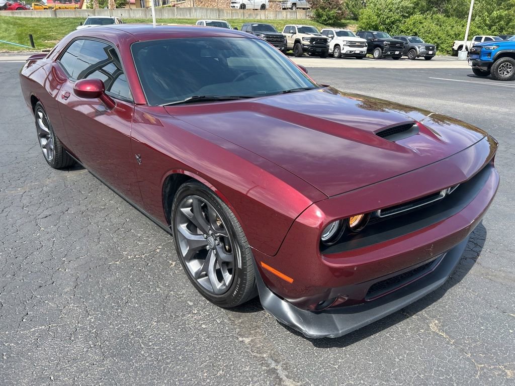 Used 2019 Dodge Challenger R/T RWD image 3