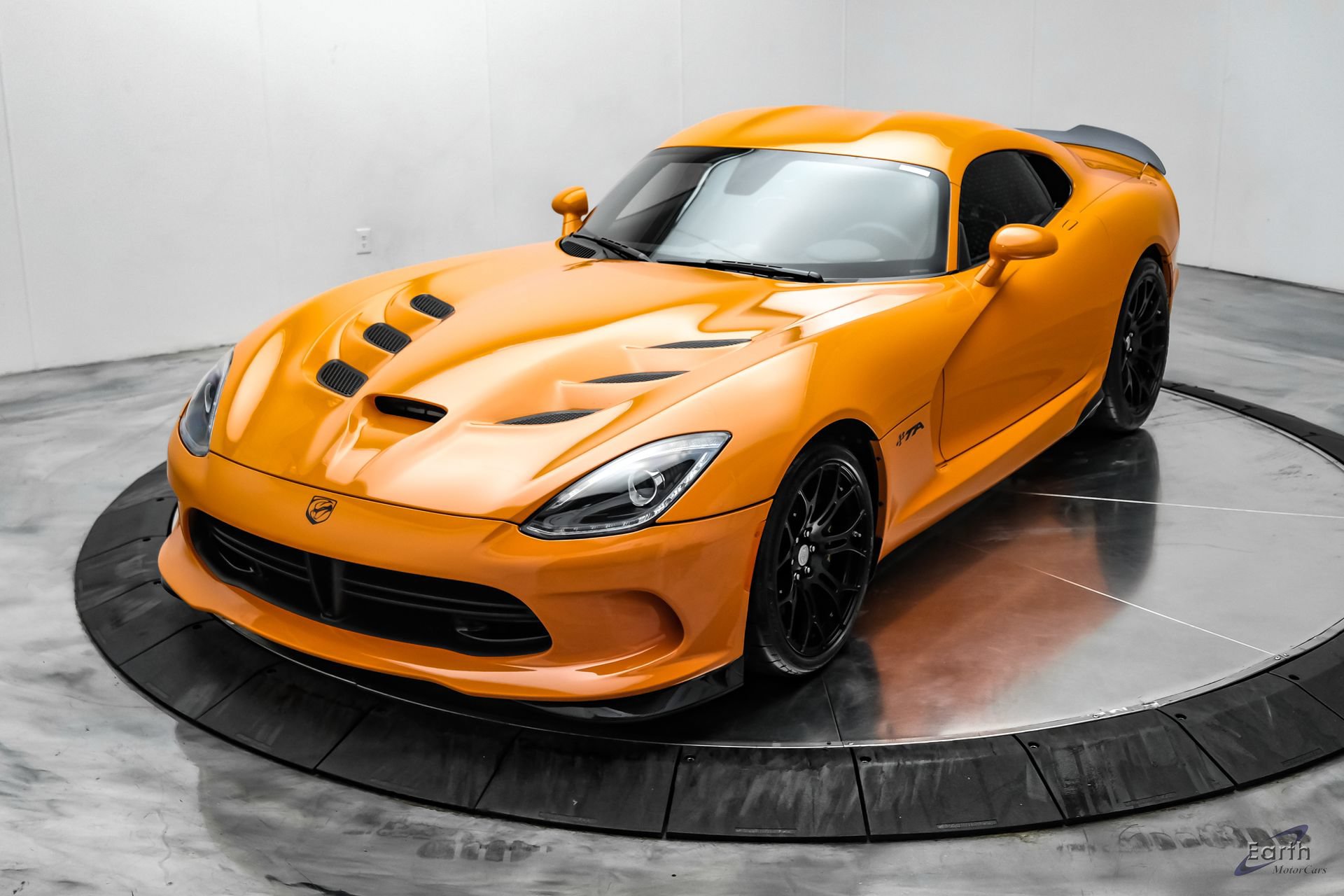 Used 2014 SRT Viper SRT-10 RWD image 6