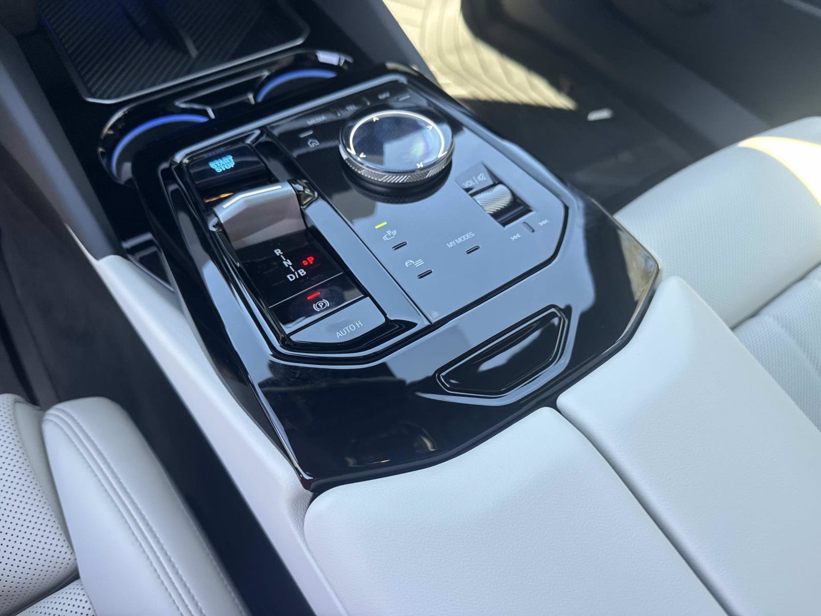 New 2026 BMW i5 eDrive40 RWD image 24