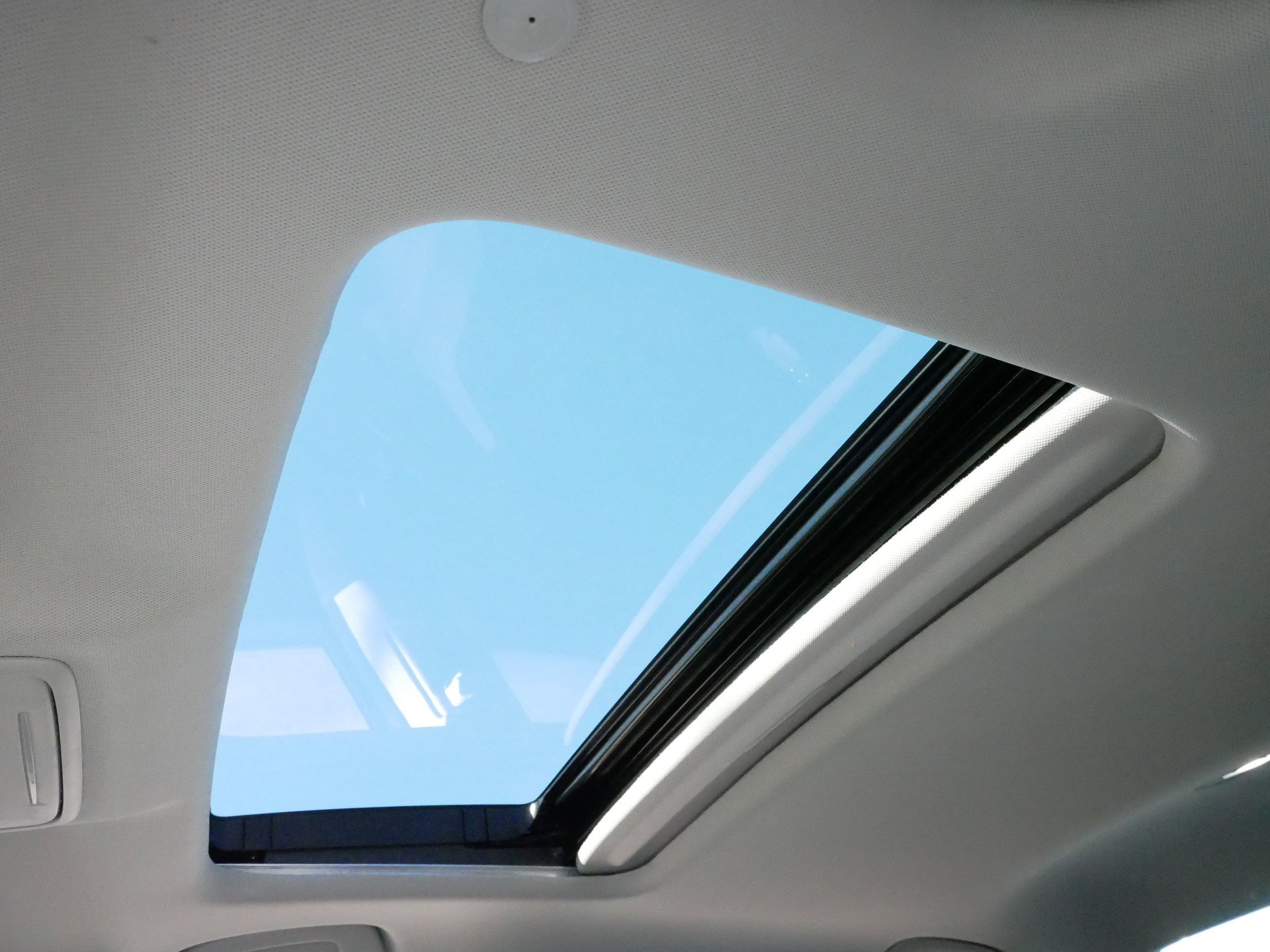 Certified 2025 Honda Accord SE image 32