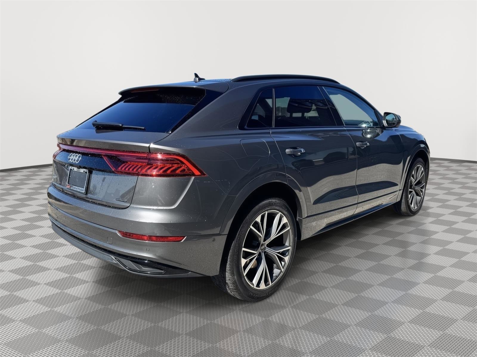 Certified 2022 Audi Q8 Premium w/ Convenience Package AWD/4WD image 5