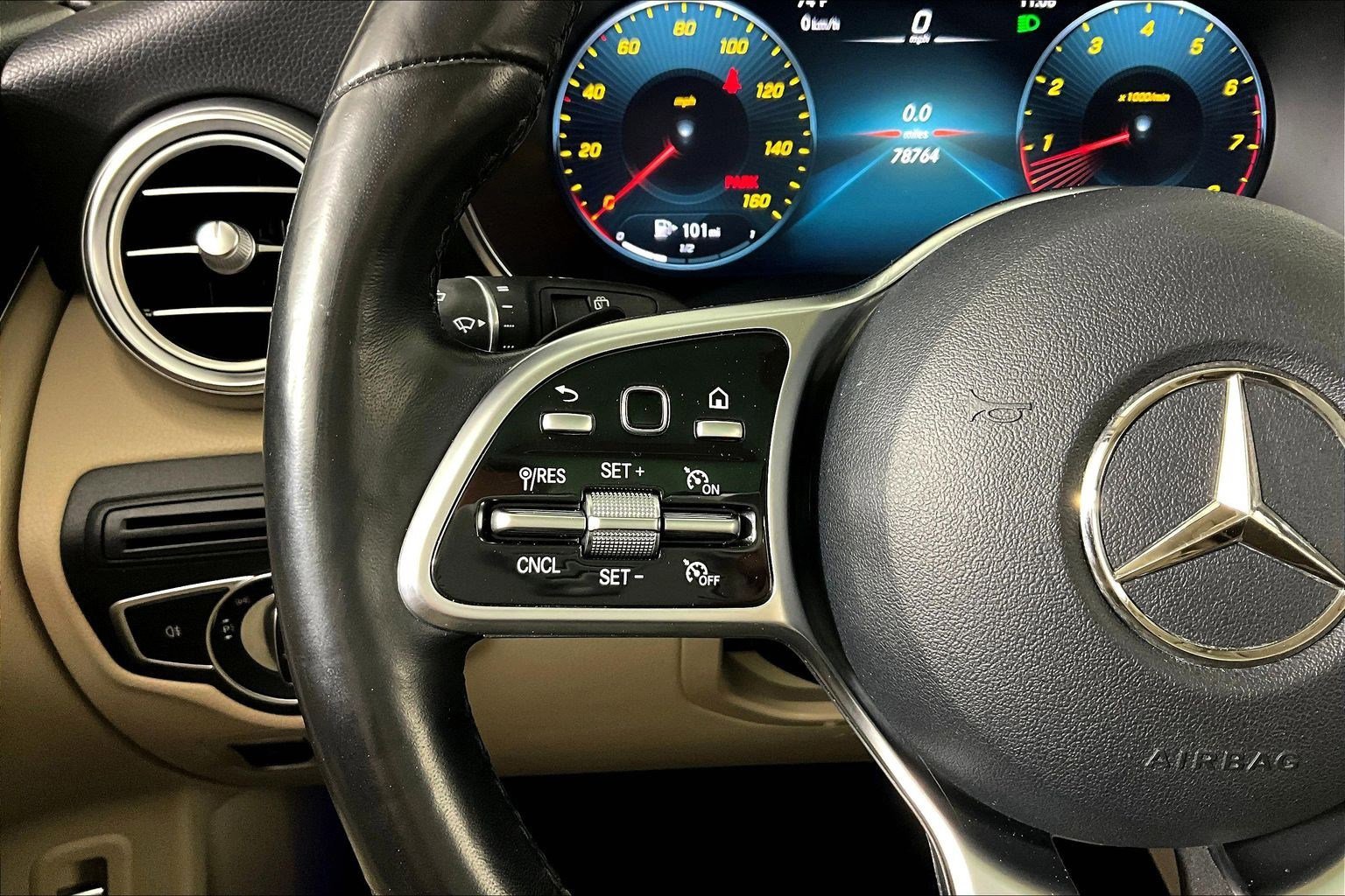 Used 2021 Mercedes-Benz GLC 300 4MATIC image 11