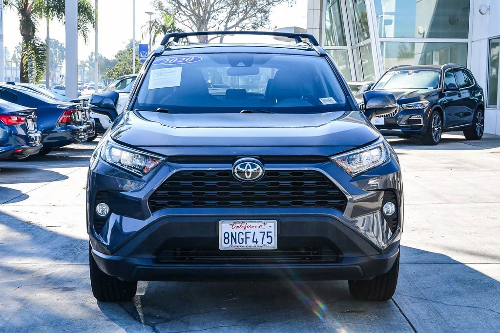 Used 2020 Toyota RAV4 XLE Premium image 2