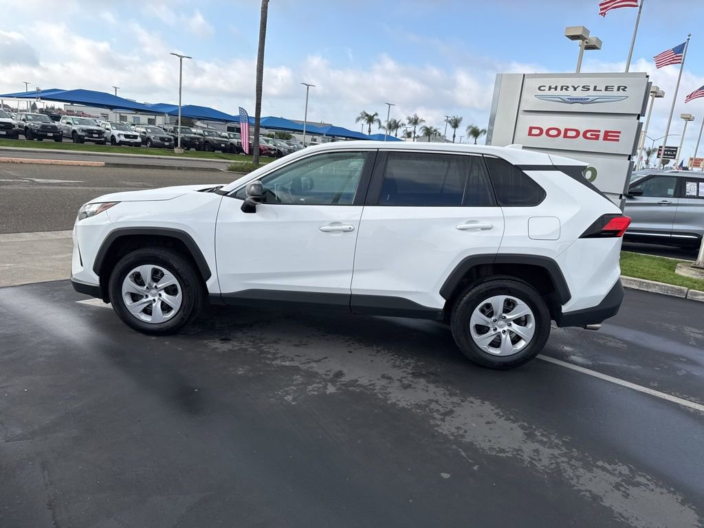 Used 2024 Toyota RAV4 LE image 8