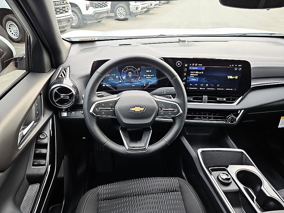 New 2026 Chevrolet Equinox LT image 12