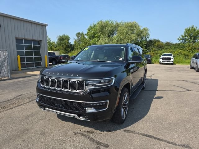 Used 2024 Jeep Wagoneer L Series II w/ Convenience Group I AWD/4WD image 4