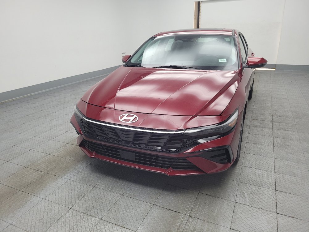 Used 2025 Hyundai Elantra Limited FWD image 15
