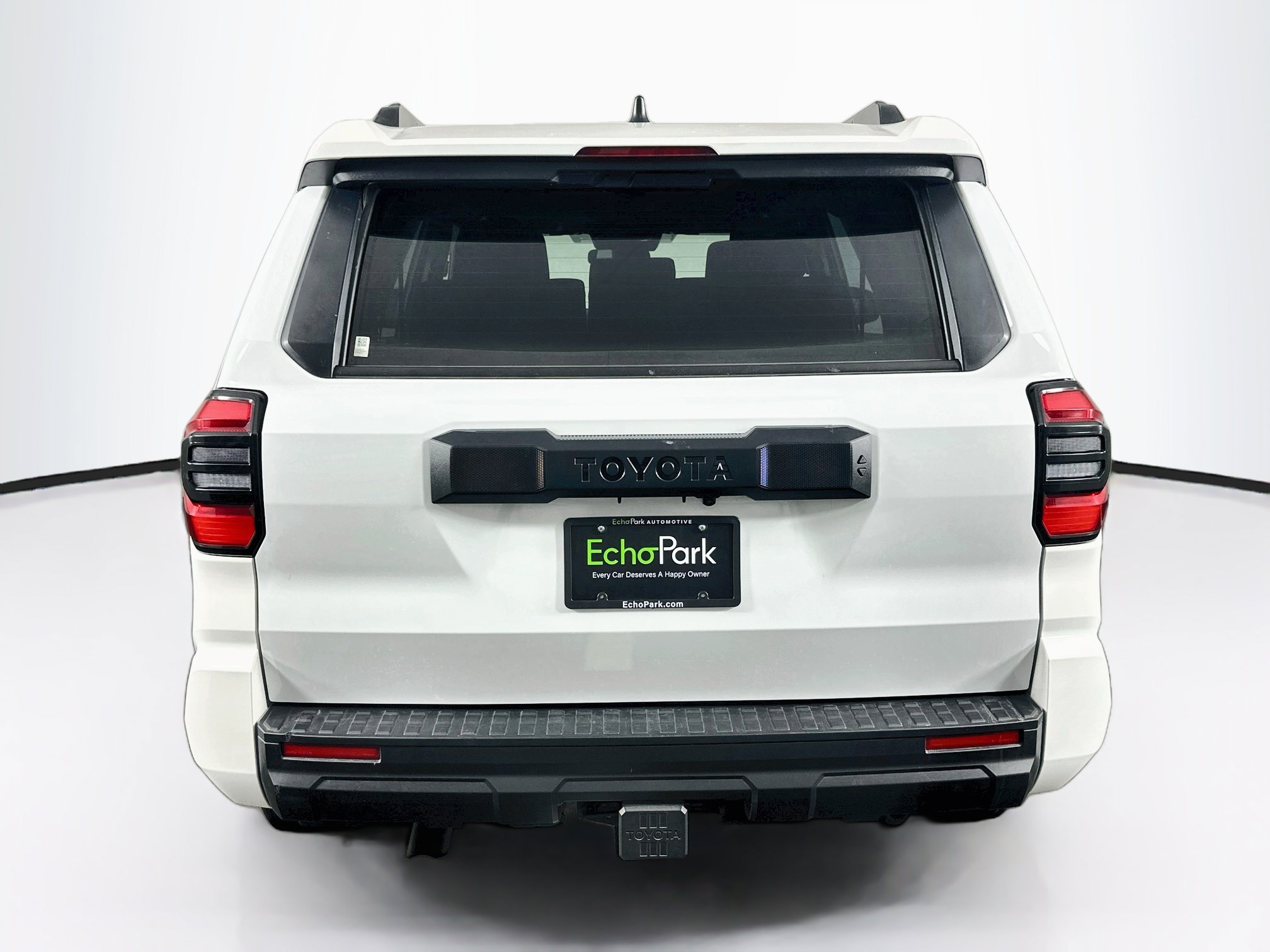 Used 2025 Toyota 4Runner SR5 AWD/4WD image 7
