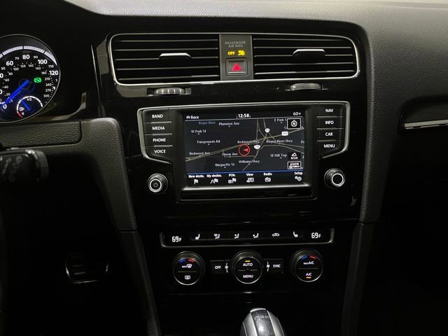Used 2017 Volkswagen Golf R 4-Door AWD/4WD image 18