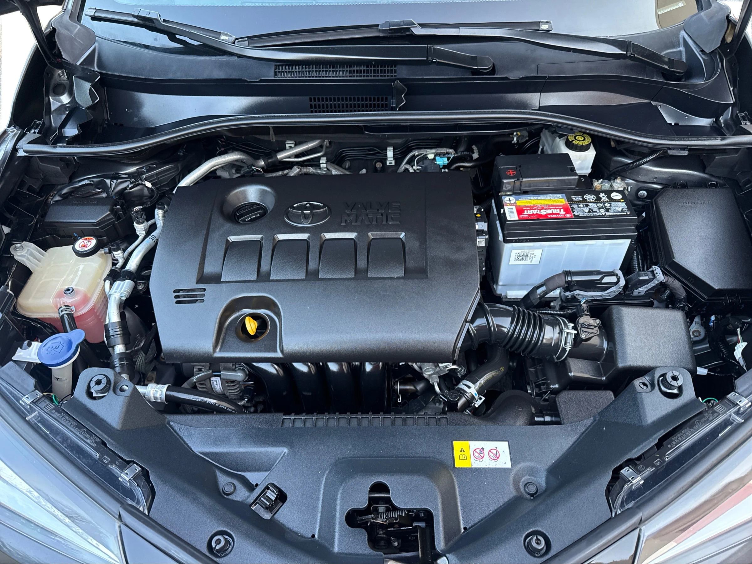 Used 2018 Toyota C-HR XLE image 14