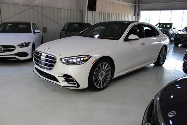 Used 2023 Mercedes-Benz S 500 4MATIC w/ AMG Line image 40