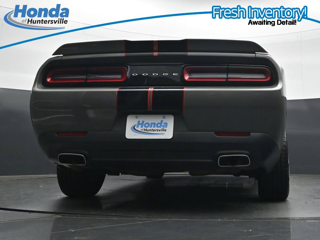 Used 2019 Dodge Challenger SXT RWD image 43