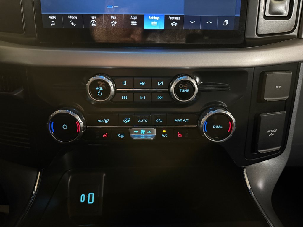Used 2023 Ford F150 Lightning XLT AWD/4WD image 21