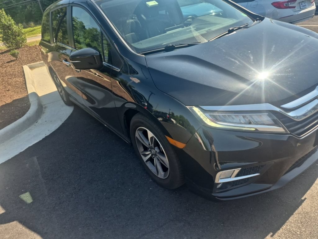 Used 2019 Honda Odyssey Touring image 3