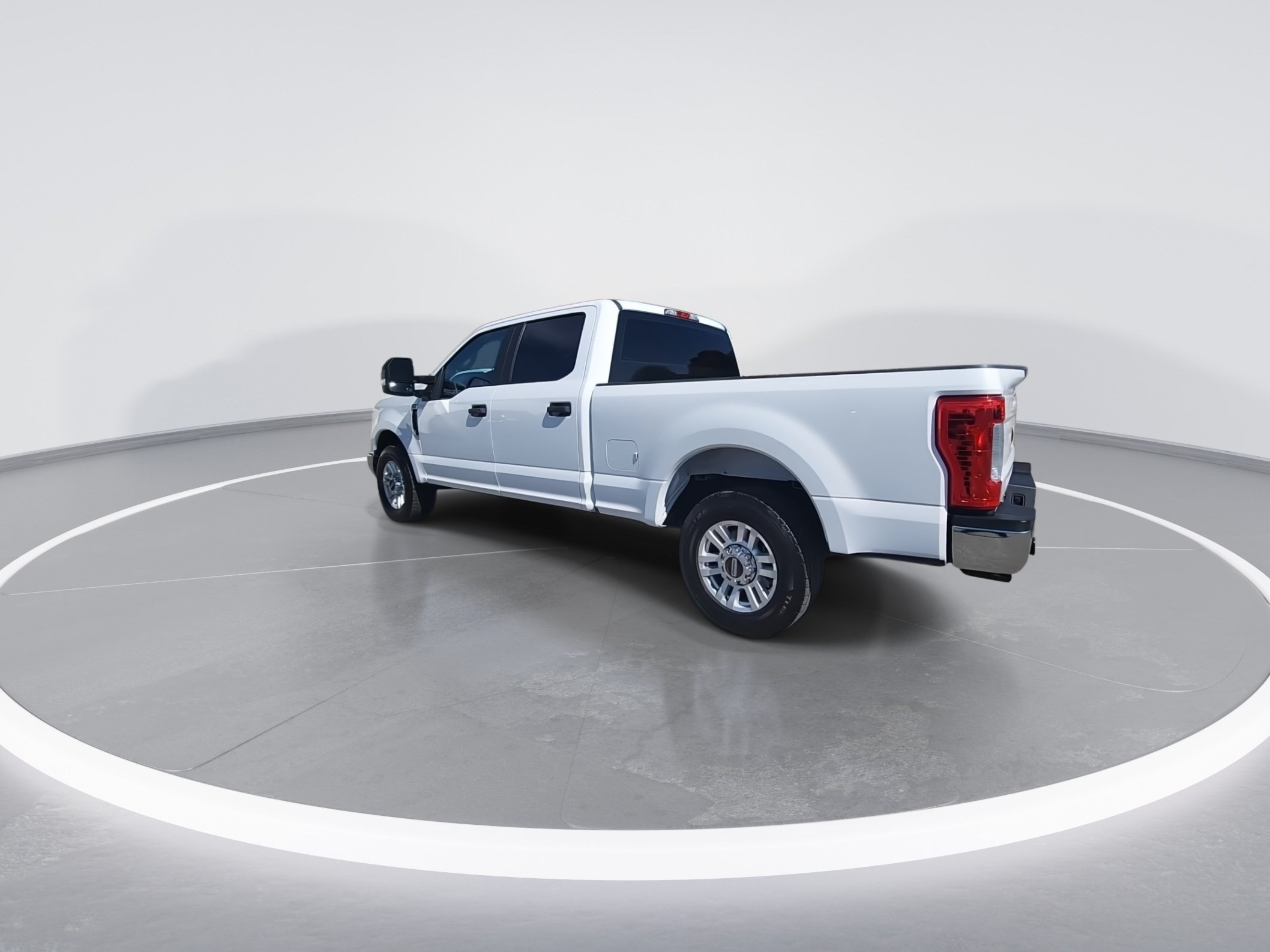 Used 2019 Ford F250 XL w/ STX Appearance Package RWD image 6
