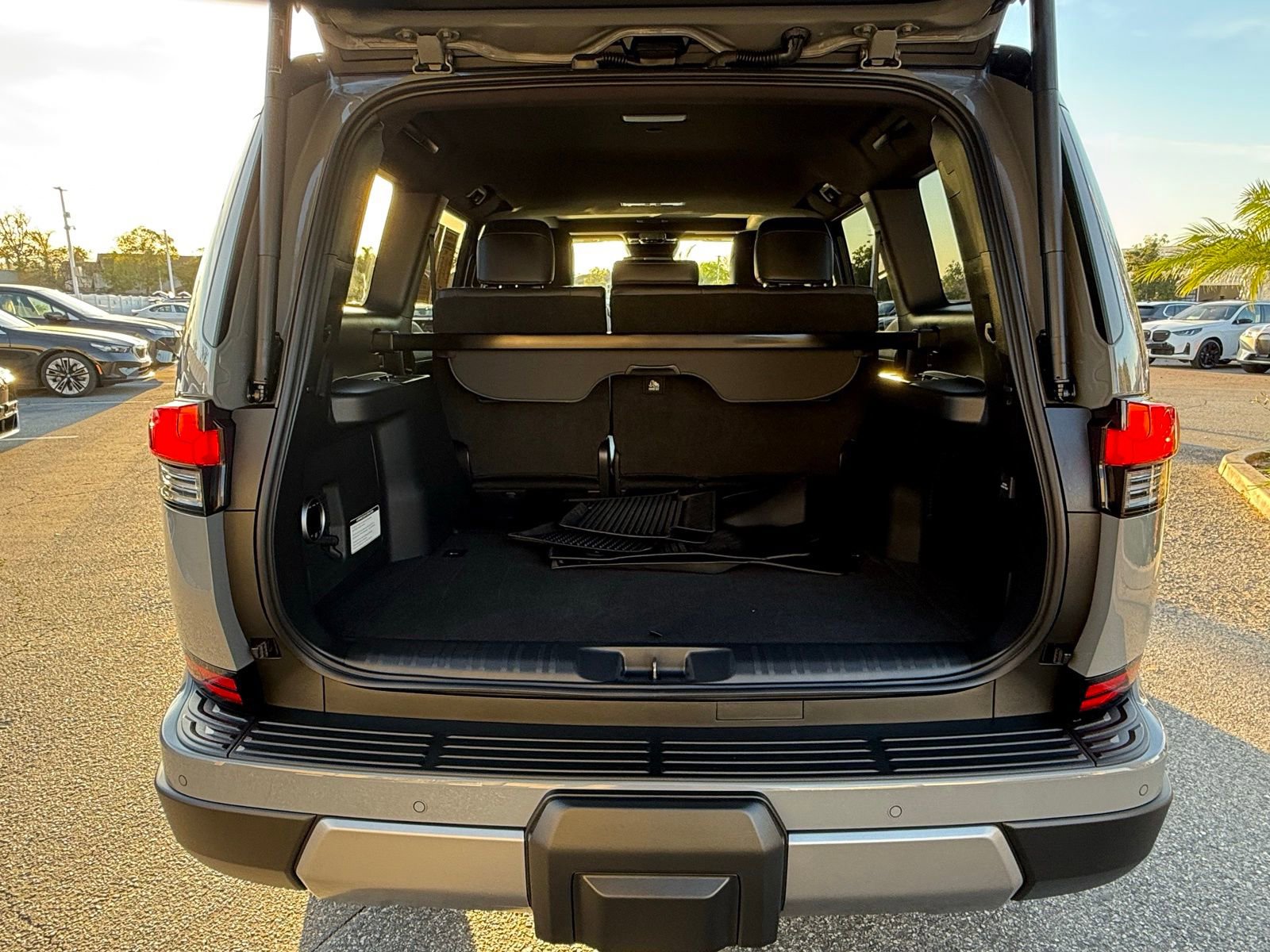 Used 2025 Lexus GX 550 image 16