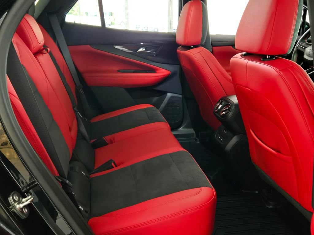 Certified 2025 Chevrolet Blazer EV RS AWD/4WD image 10