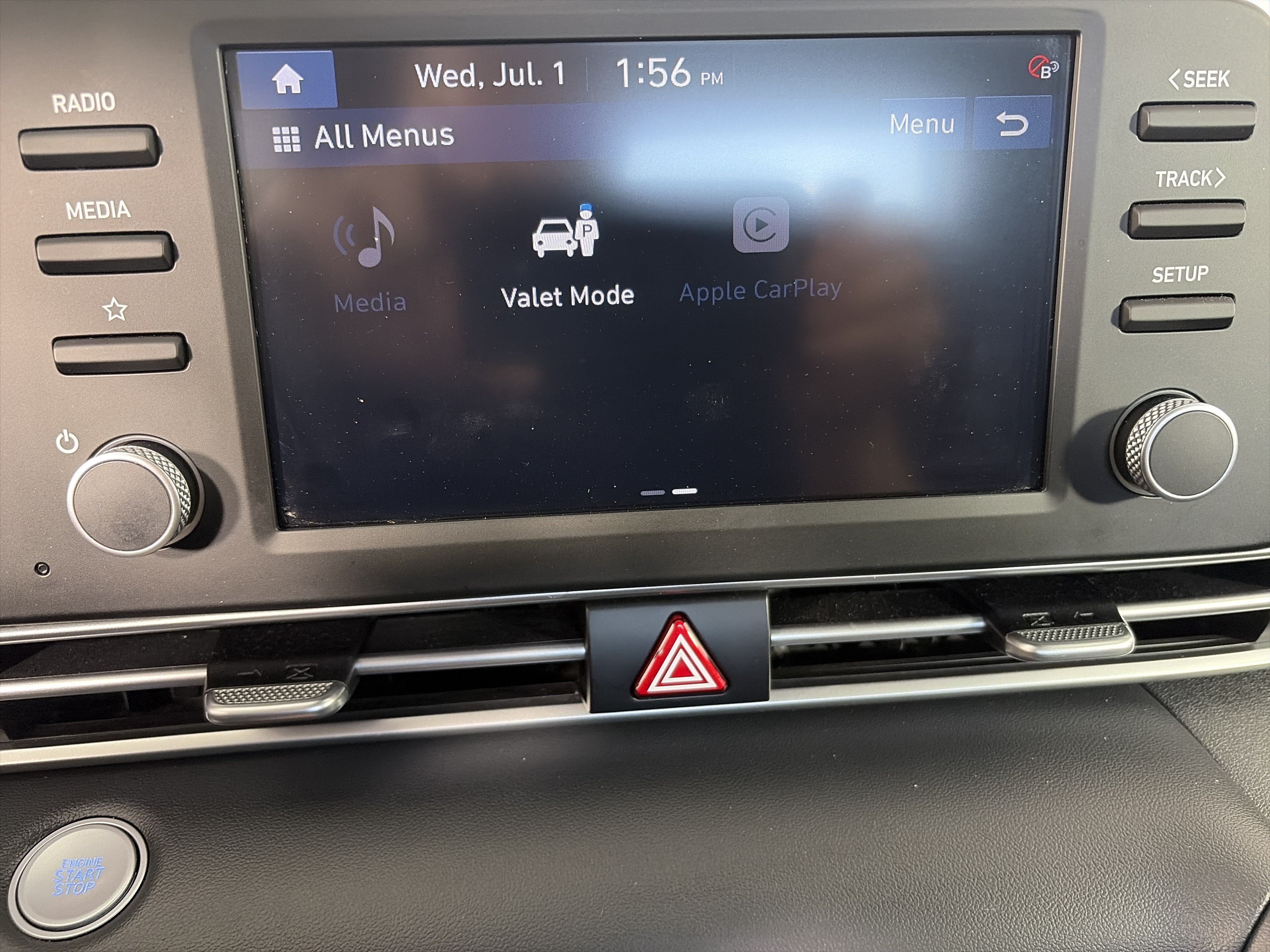 Certified 2022 Hyundai Elantra SEL FWD image 17