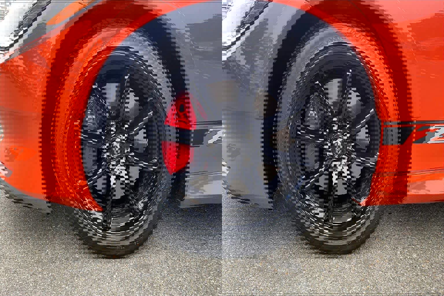 Used 2024 Nissan Z Performance w/ Heritage Edition image 12