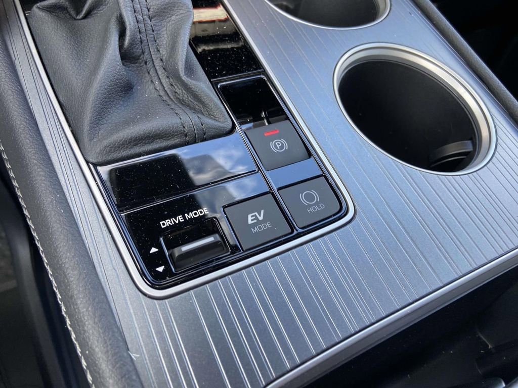 New 2026 Toyota Sienna XLE image 23