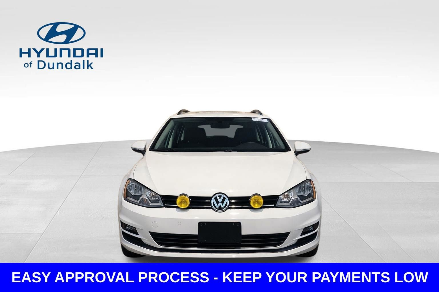 Used 2017 Volkswagen Golf S image 6