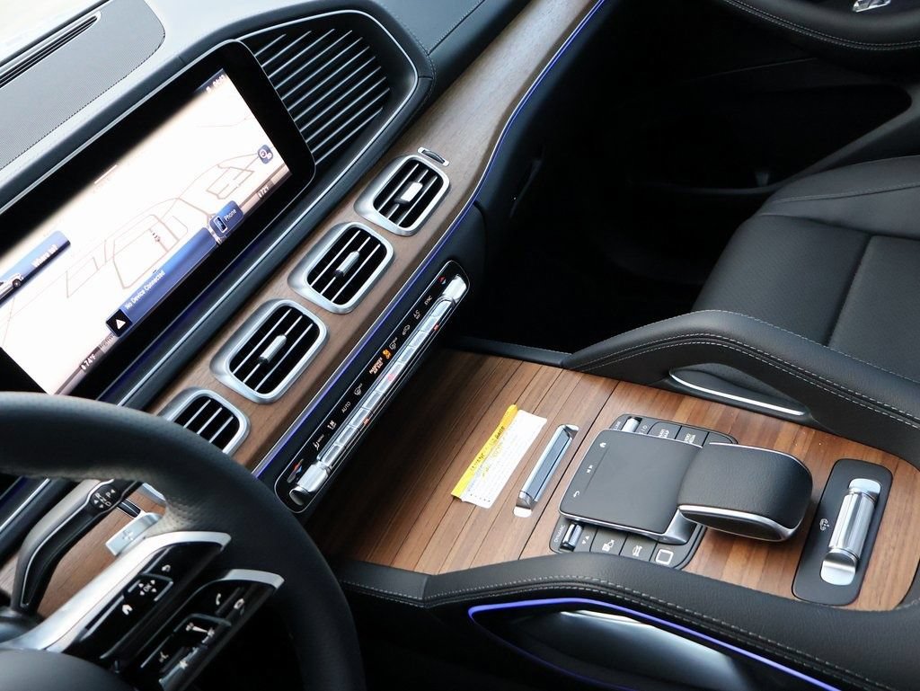 New 2025 Mercedes-Benz GLS 450 4MATIC image 21