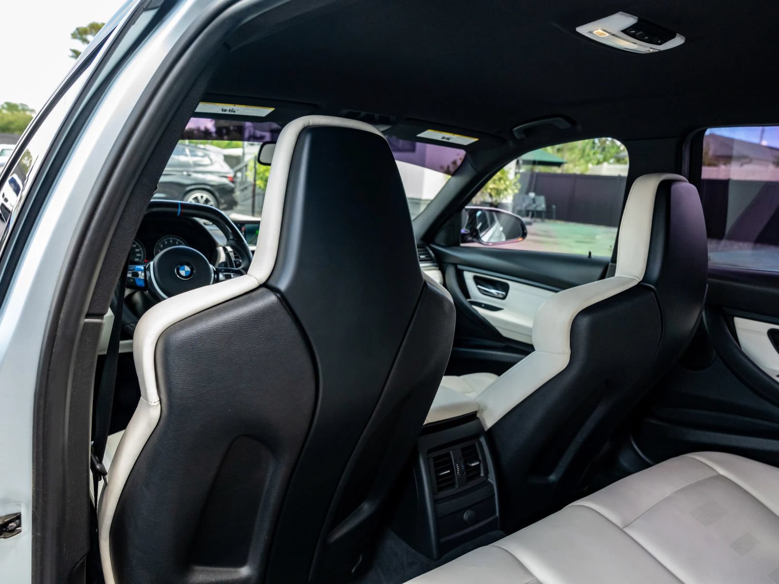 Used 2015 BMW M3 RWD image 43
