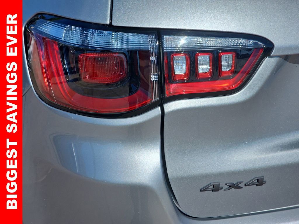 Used 2023 Jeep Compass Trailhawk image 39