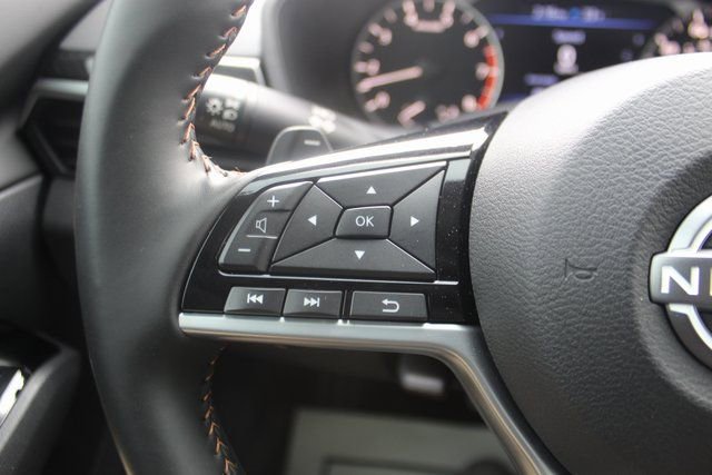 Used 2025 Nissan Altima 2.5 SR w/ SR Premium Package image 13