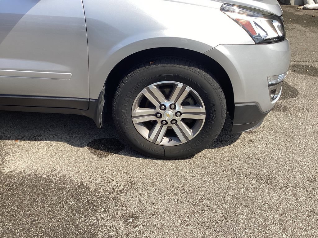 Used 2017 Chevrolet Traverse LT AWD/4WD image 24