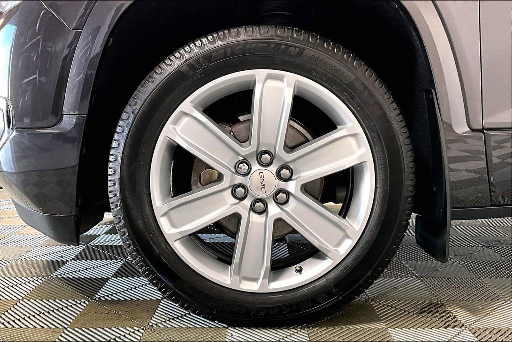 Used 2019 GMC Acadia Denali w/ Technology Package image 8