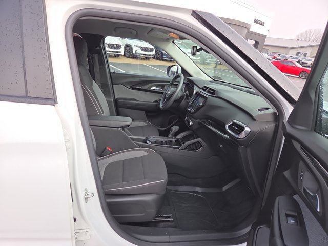 Used 2023 Chevrolet TrailBlazer LT w/ Convenience Package AWD/4WD image 15