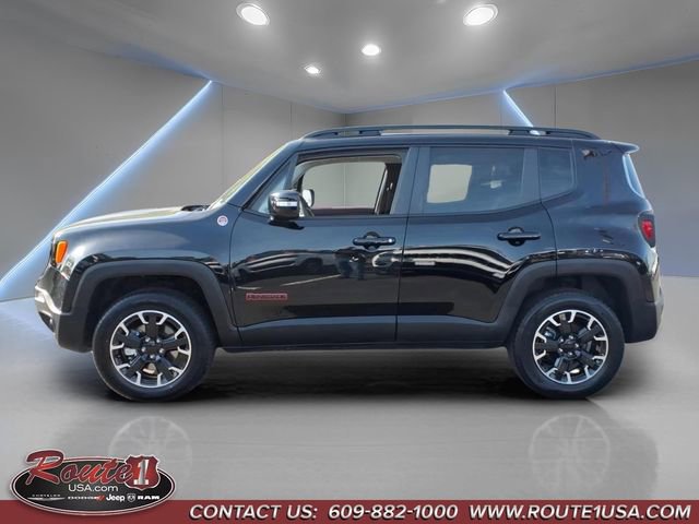Used 2023 Jeep Renegade Trailhawk AWD/4WD image 7