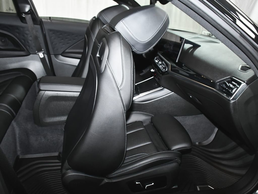 Used 2024 BMW M240i xDrive Coupe w/ Premium Package image 57