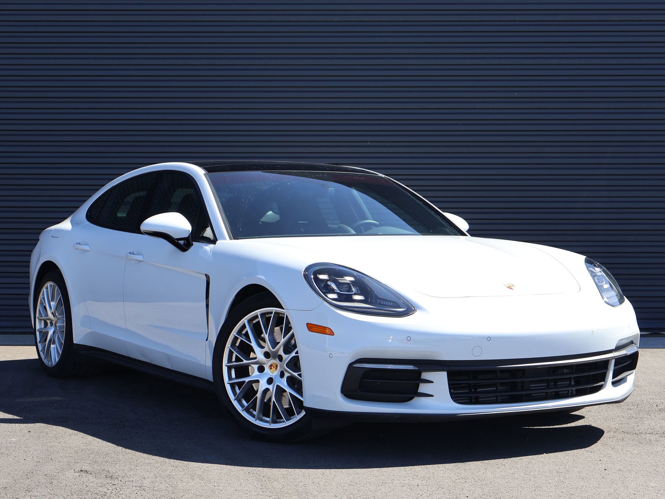 Used 2020 Porsche Panamera 4 AWD/4WD image 7