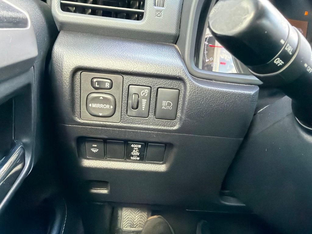 Used 2021 Toyota 4Runner SR5 AWD/4WD image 16