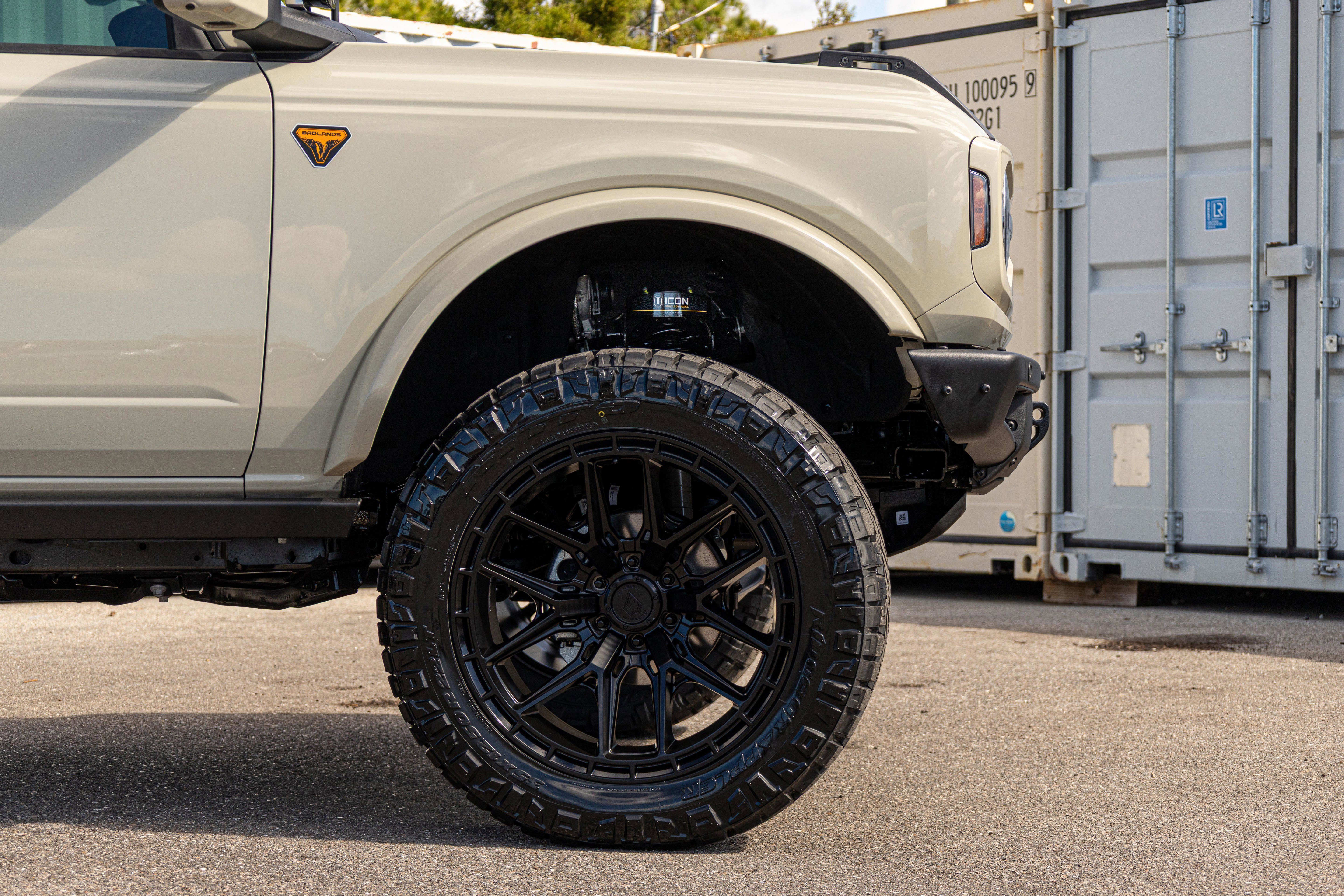 New 2025 Ford Bronco Badlands AWD/4WD image 15