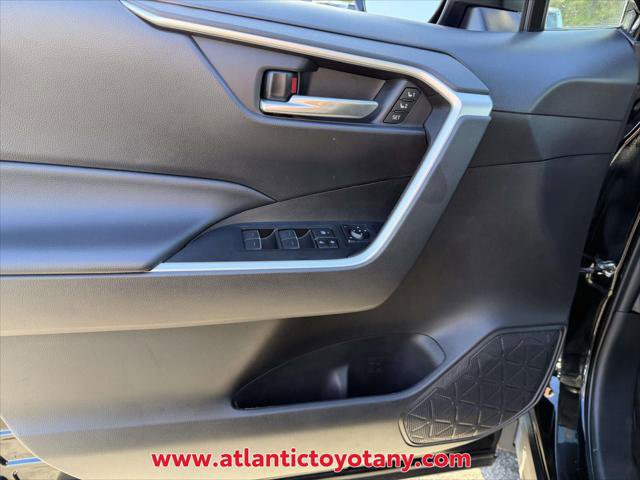 Certified 2023 Toyota RAV4 XLE Premium AWD/4WD image 21