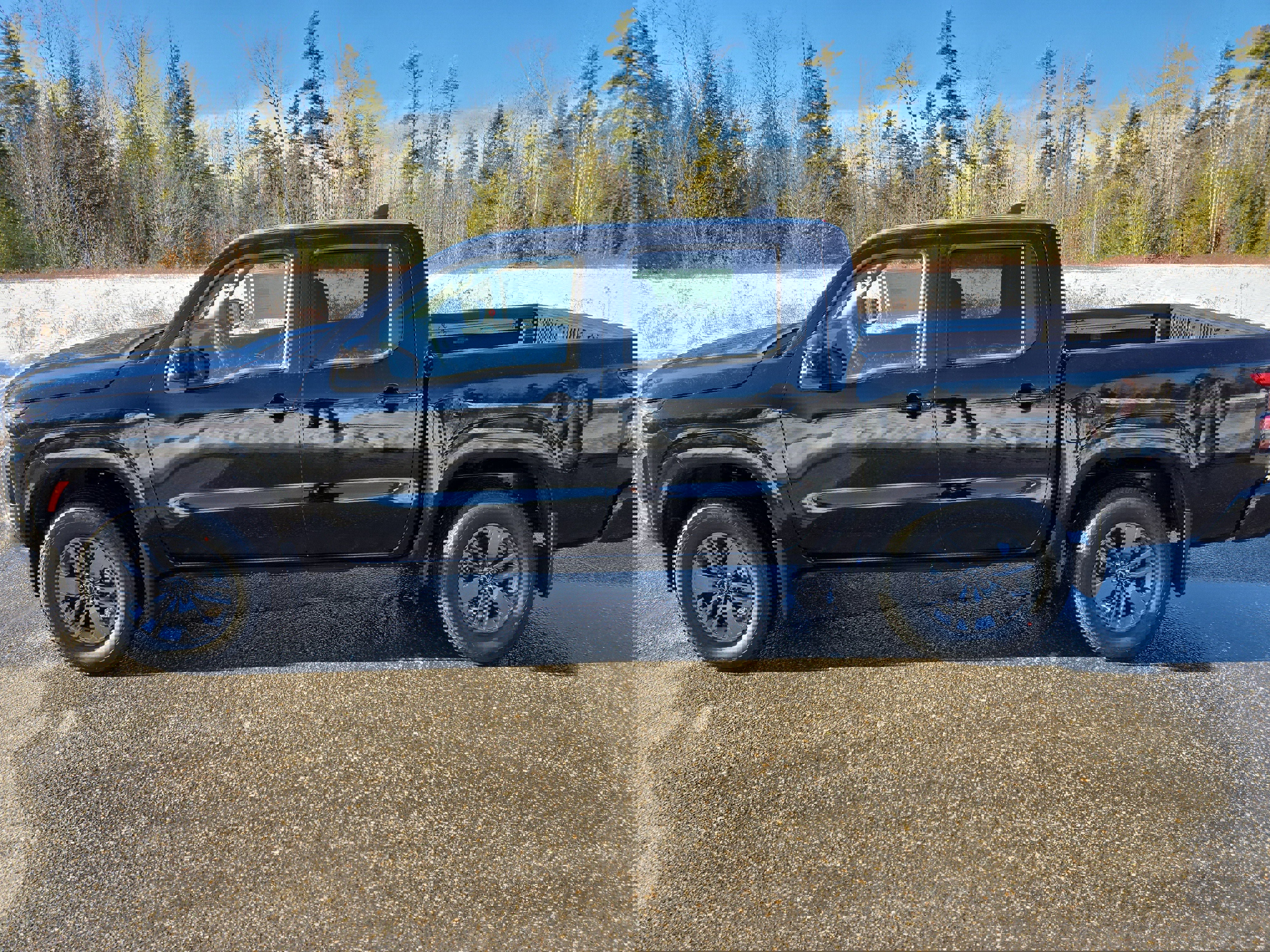 New 2026 Nissan Frontier SV image 2