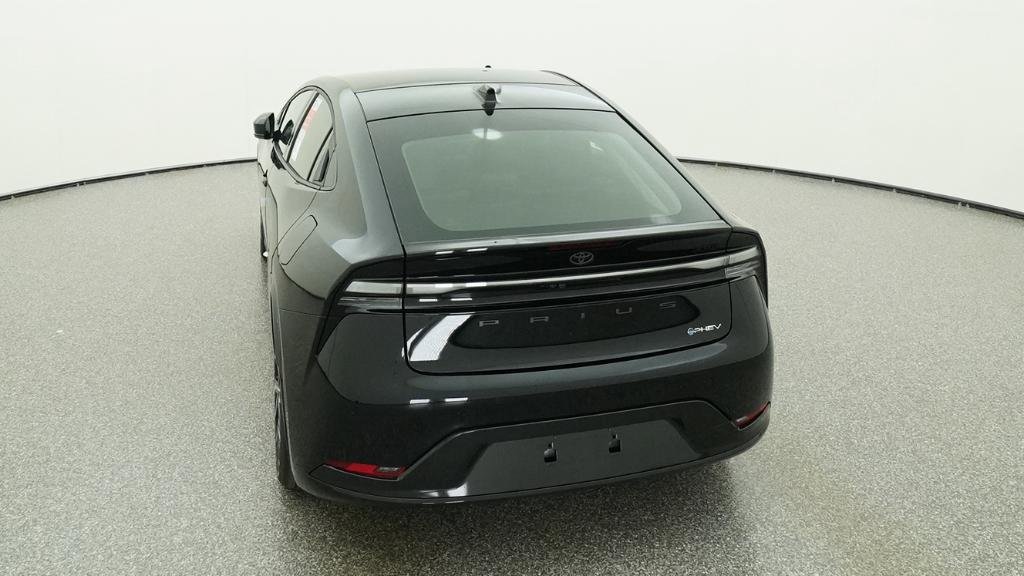 New 2026 Toyota Prius Plug-In Hybrid FWD image 17