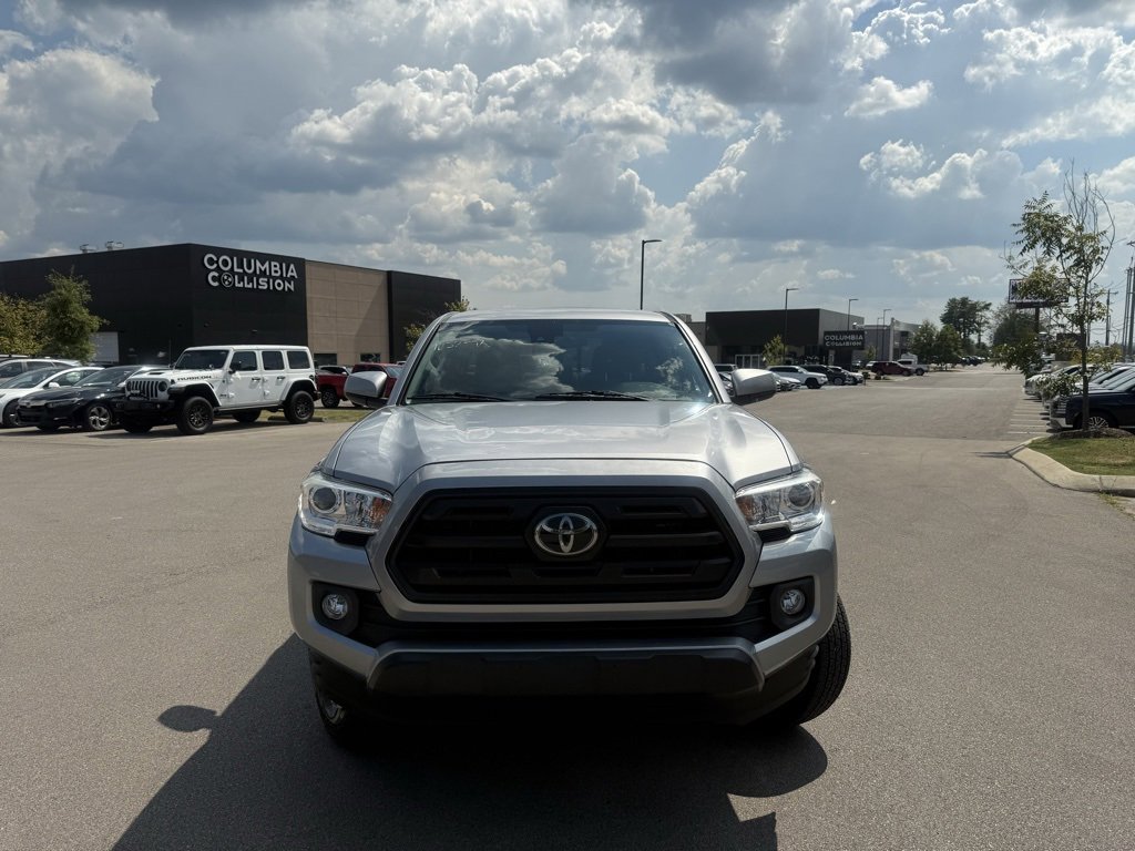 Used 2019 Toyota Tacoma SR image 4